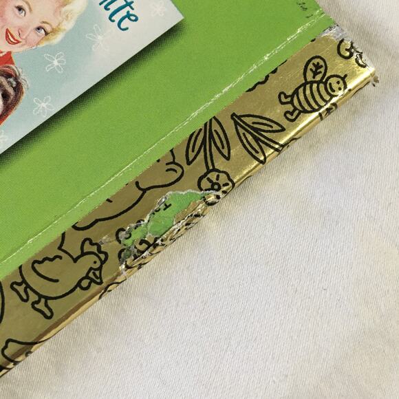 Taylor Swift : Biography by Wendy Loggia (2023) Little Golden Book Series - Picture 3 of 7